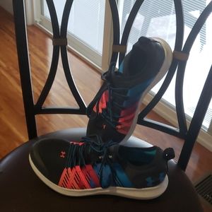 Under armour size 4.5y brand new never worn tennis